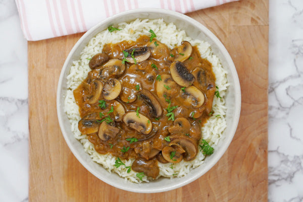 Vegan Mushroom Stroganoff with red Reishi superfood medicinal mushroom dual extract powder for energy calm and stress relief Vegan Paleo Gluten Free keto friendly recipe easy simple delicious