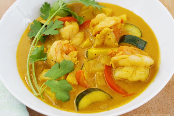 Wild caught Prawn Pineapple Thai Curry with Turmeric curcumin powder and Cordyceps superfood medicinal Mushroom dual extract powder for energy endurance immune support Gluten Free Paleo recipe simple easy delicious